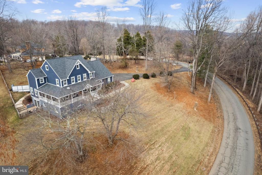 5755 HUNTON WOOD DRIVE