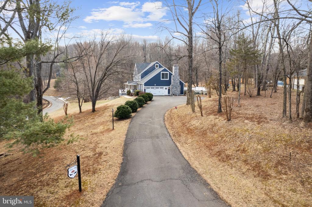 5755 HUNTON WOOD DRIVE