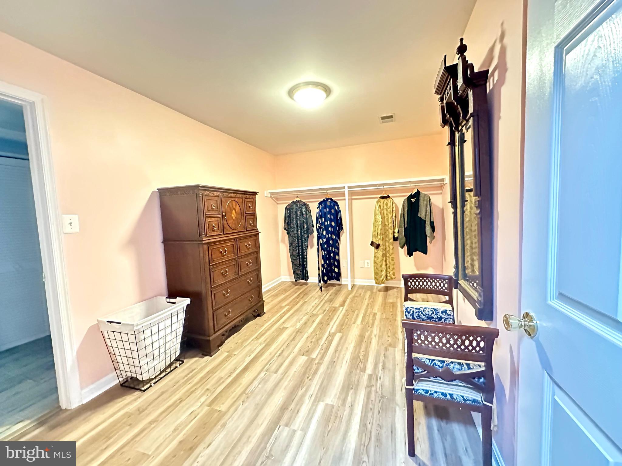 5755 HUNTON WOOD DRIVE