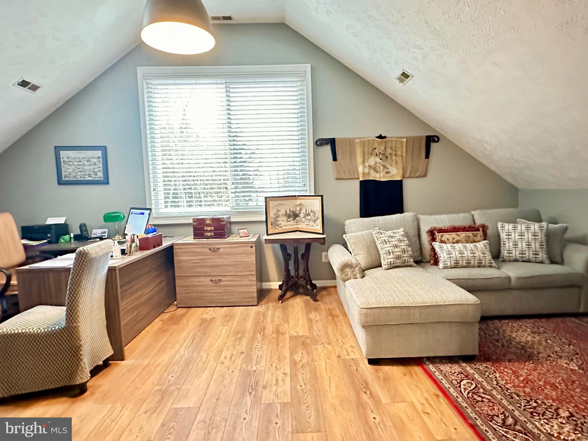 5755 HUNTON WOOD DRIVE