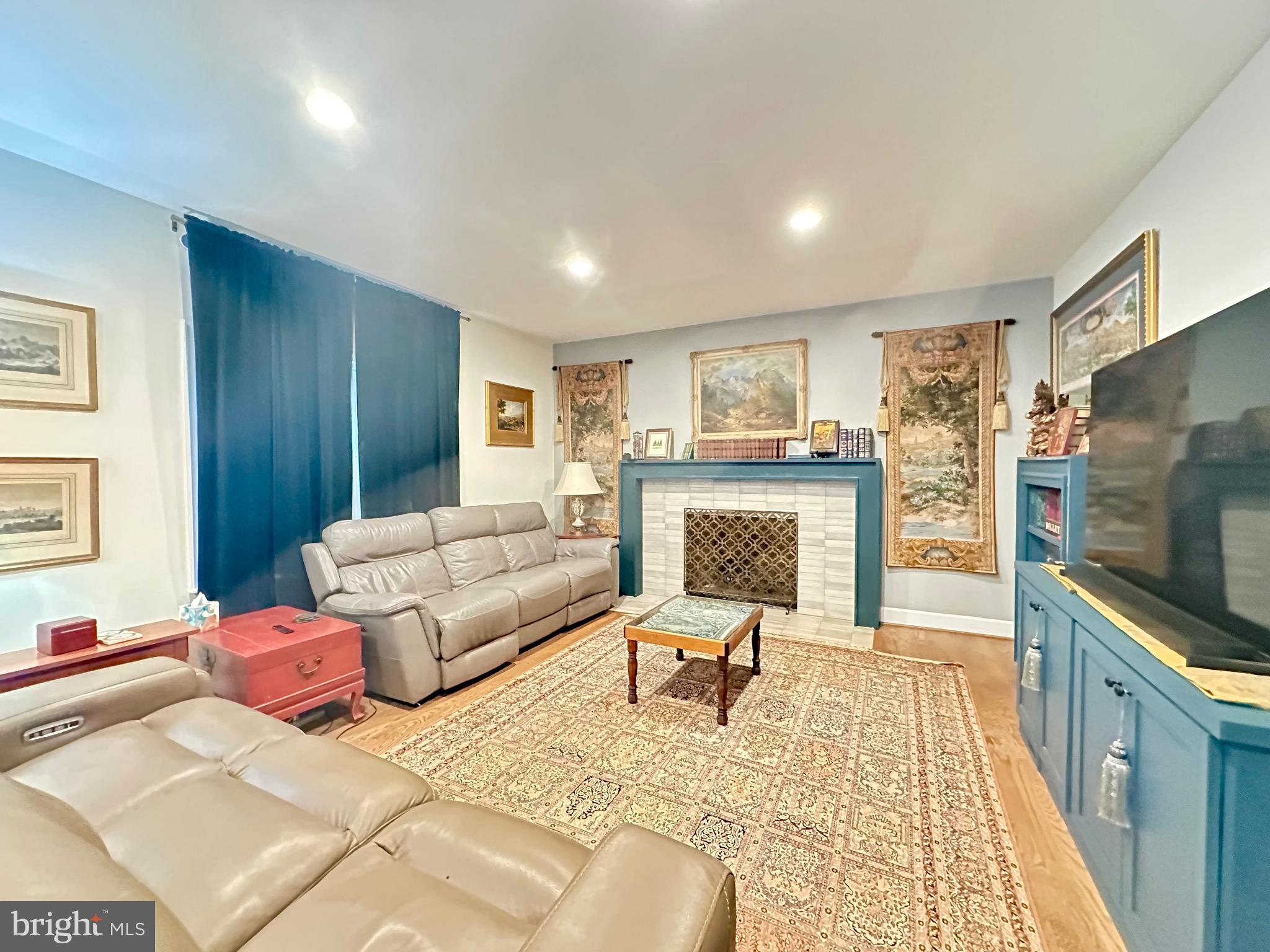 5755 HUNTON WOOD DRIVE