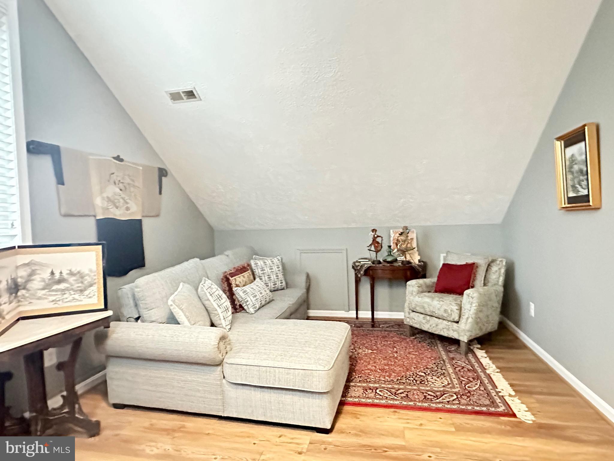 5755 HUNTON WOOD DRIVE