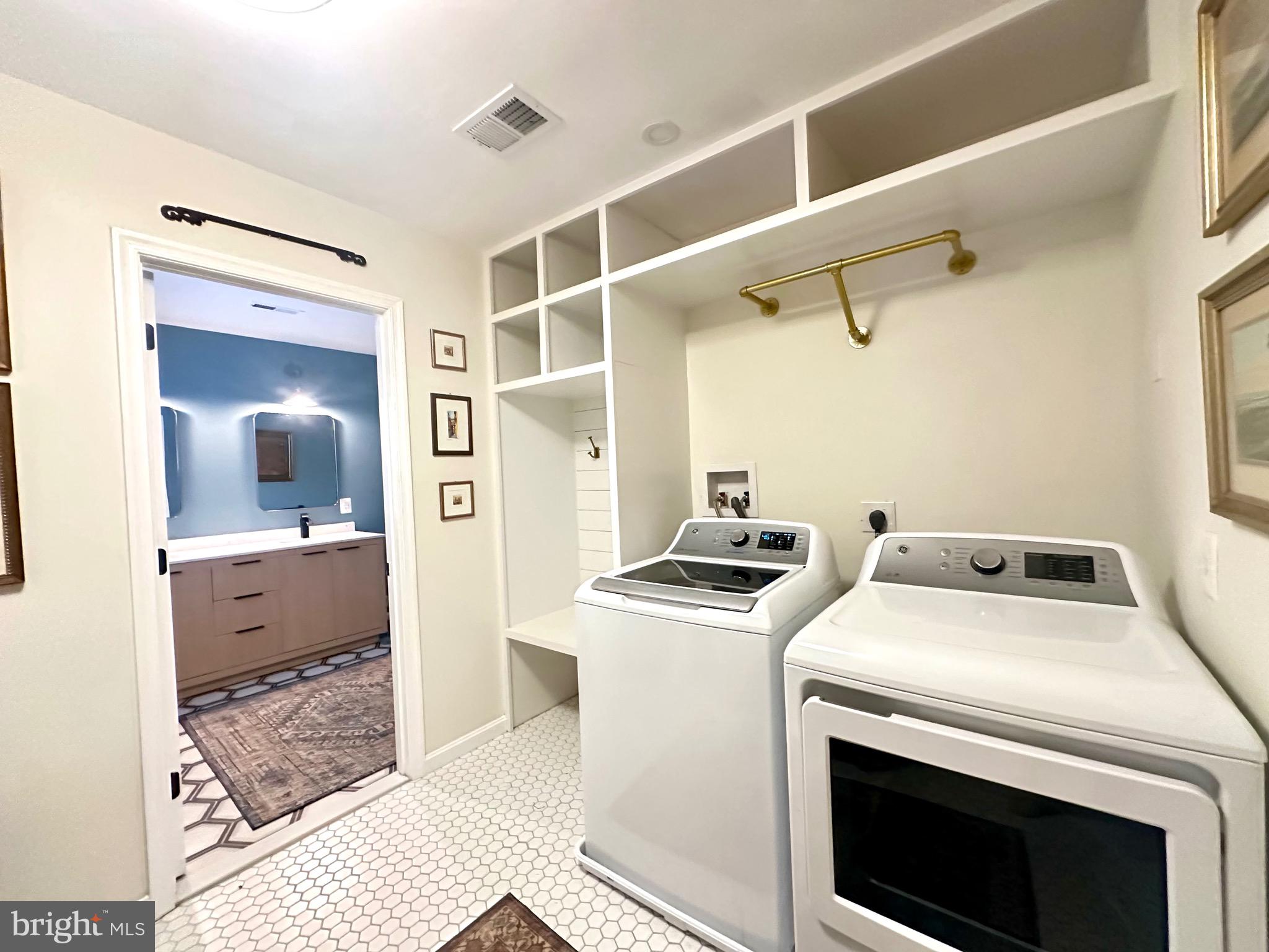 5755 HUNTON WOOD DRIVE