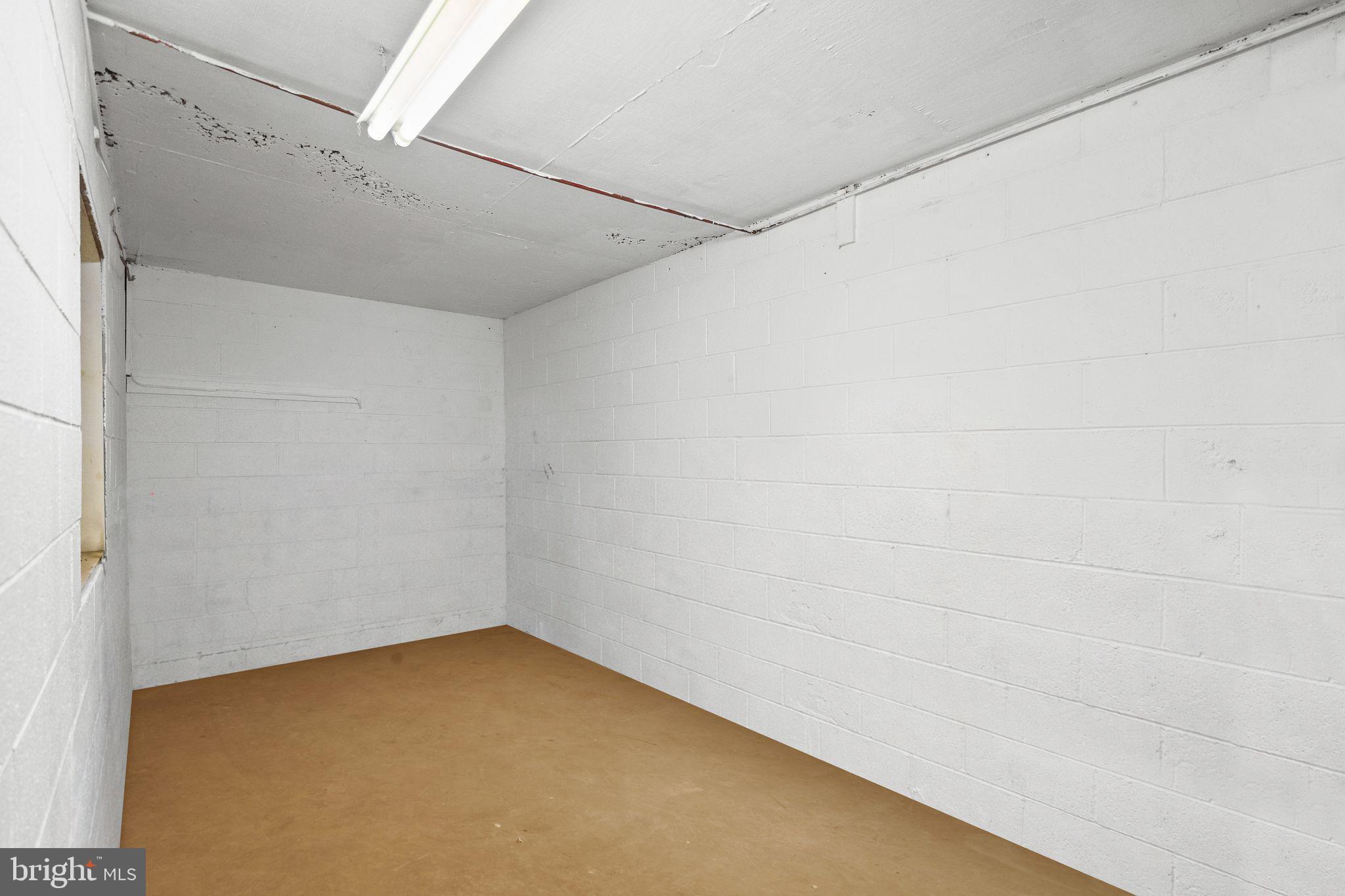 5755 HUNTON WOOD DRIVE