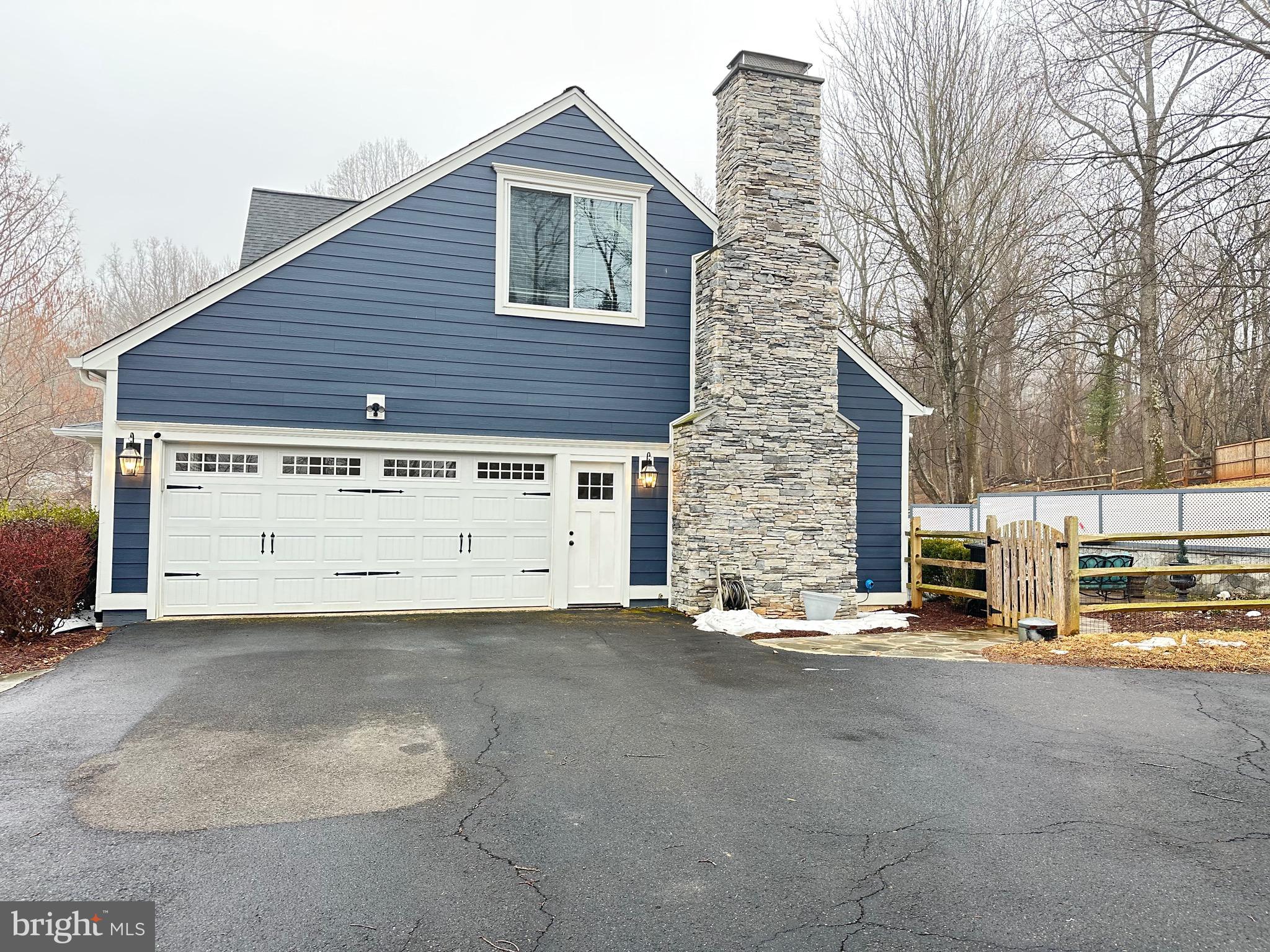 5755 HUNTON WOOD DRIVE