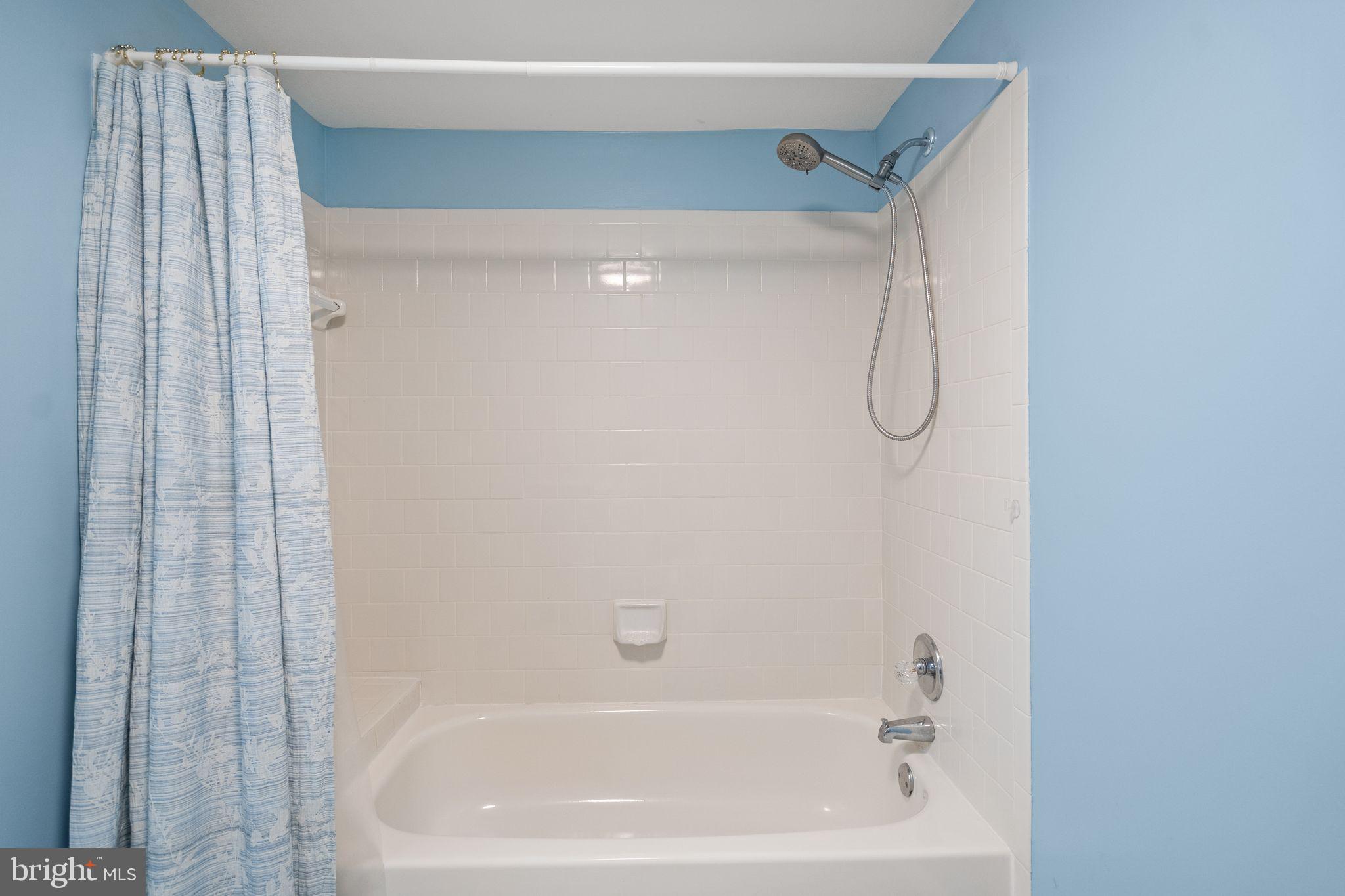 5755 HUNTON WOOD DRIVE