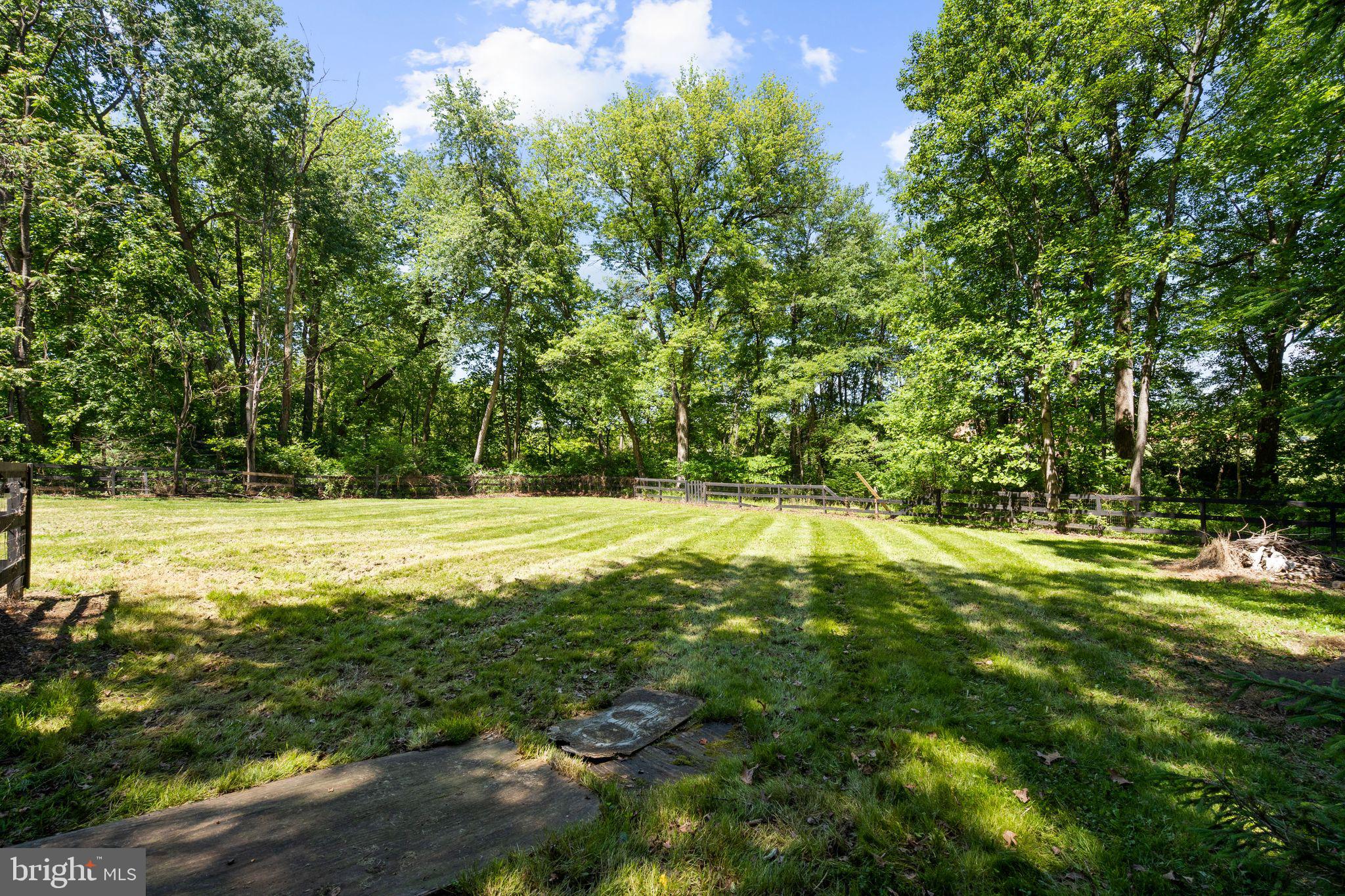 7281 FORREST ROAD