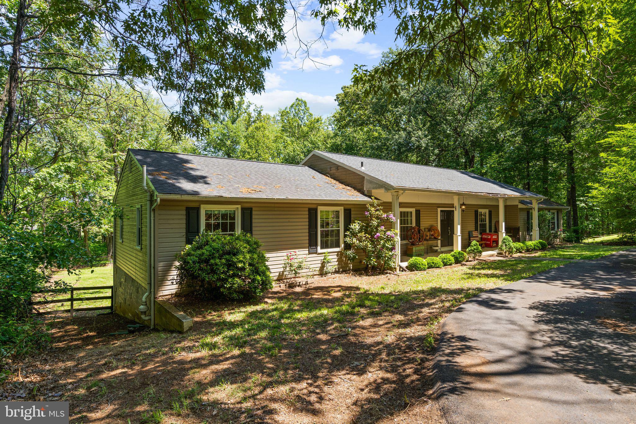 7281 FORREST ROAD