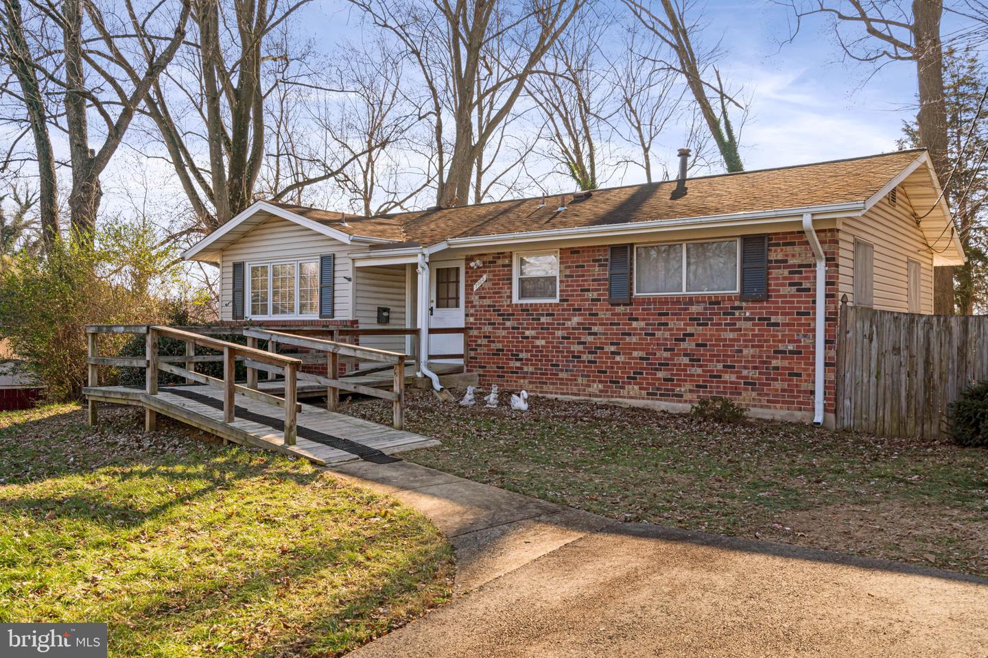 7903 College Ln