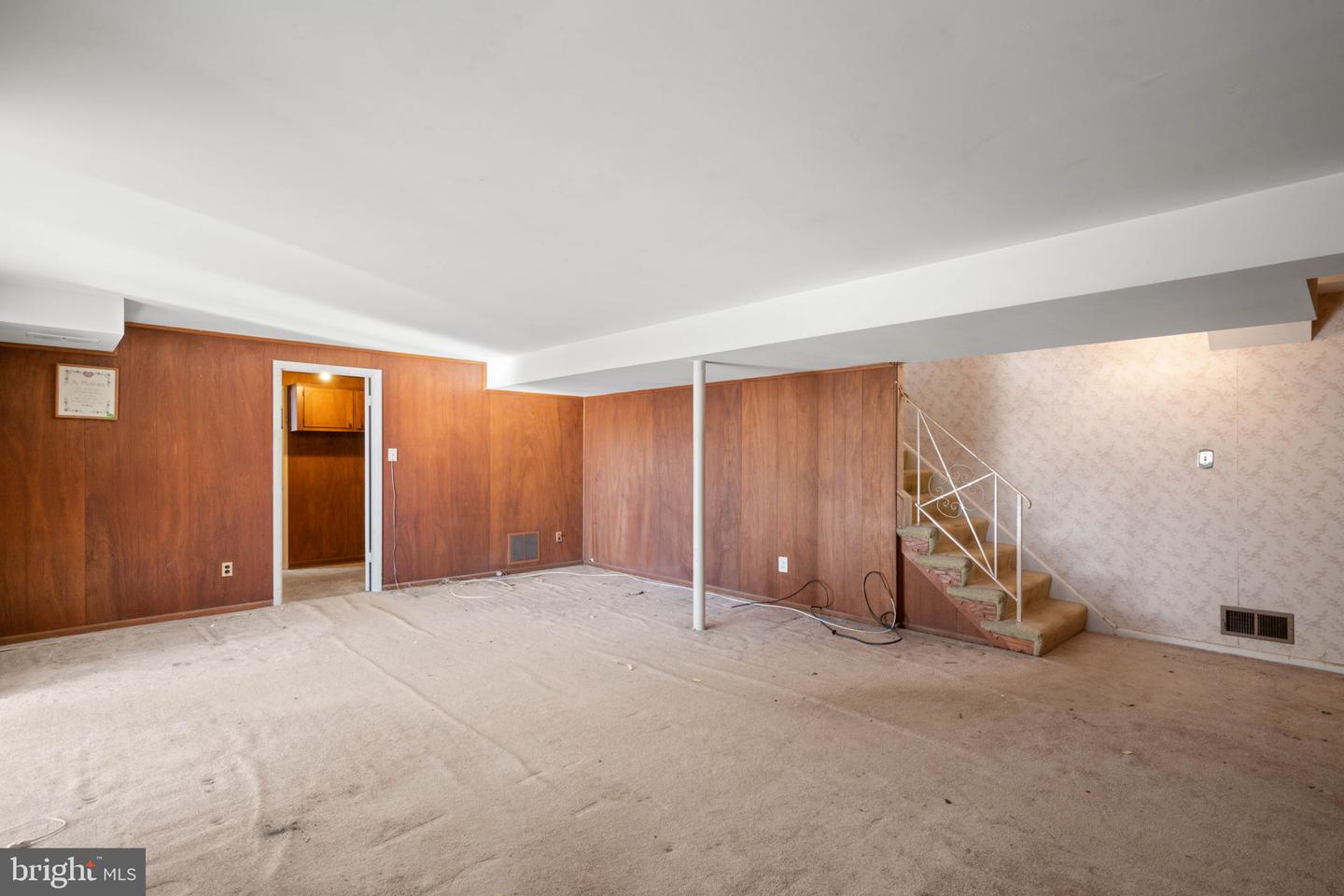 7903 College Ln