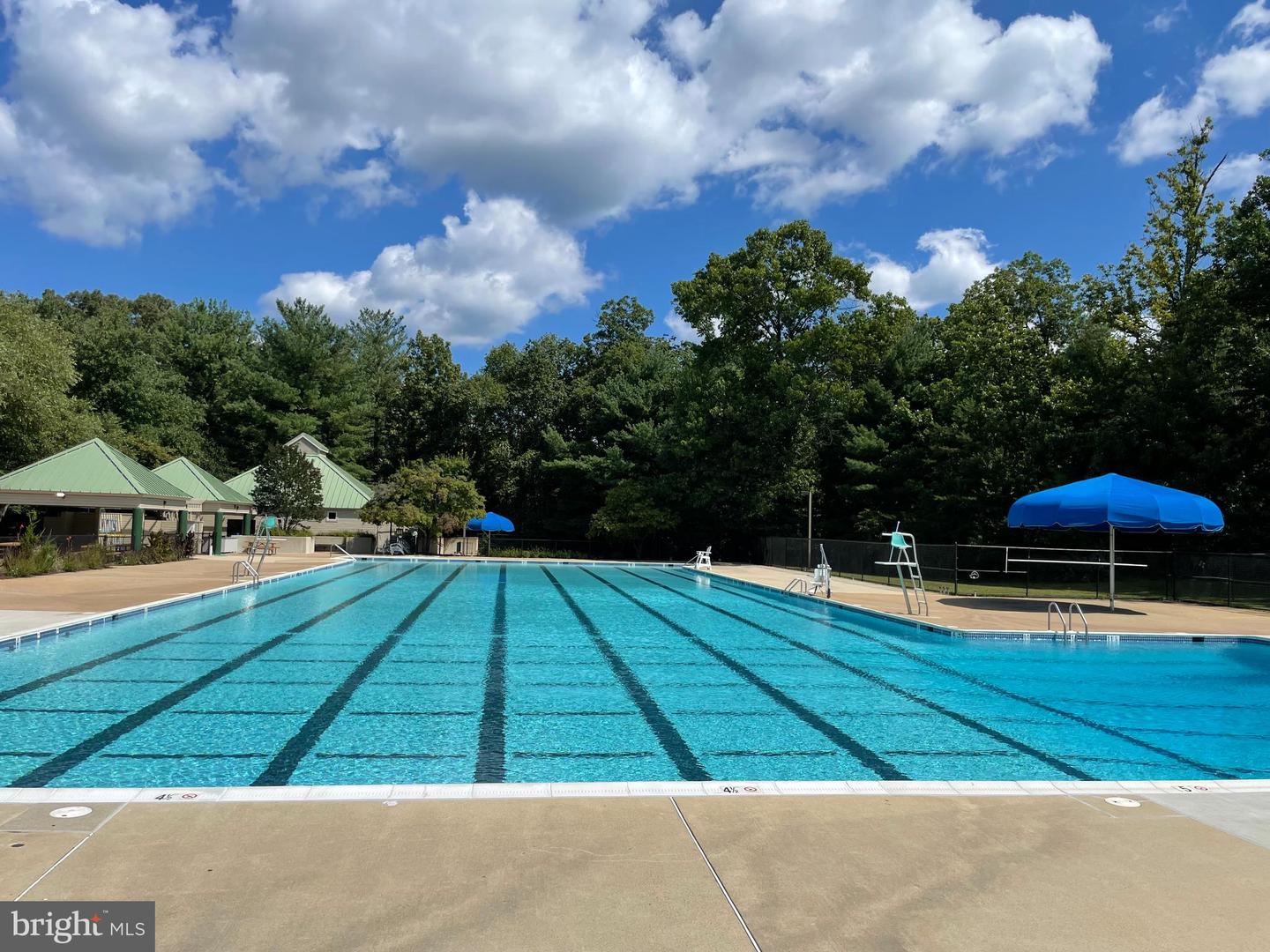 1583 Brass Lantern Way