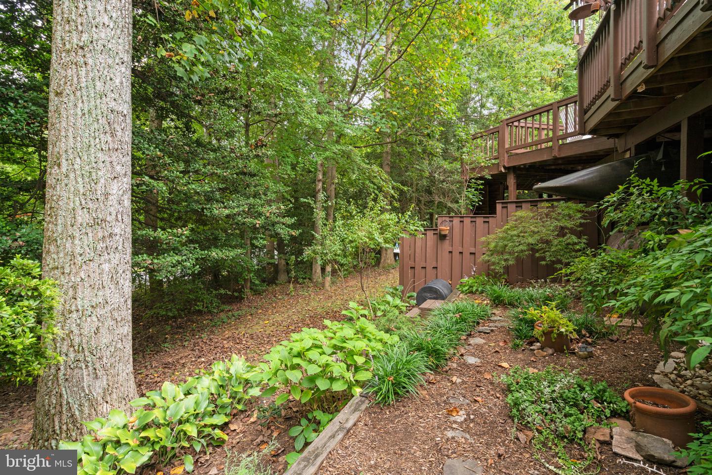 1583 Brass Lantern Way