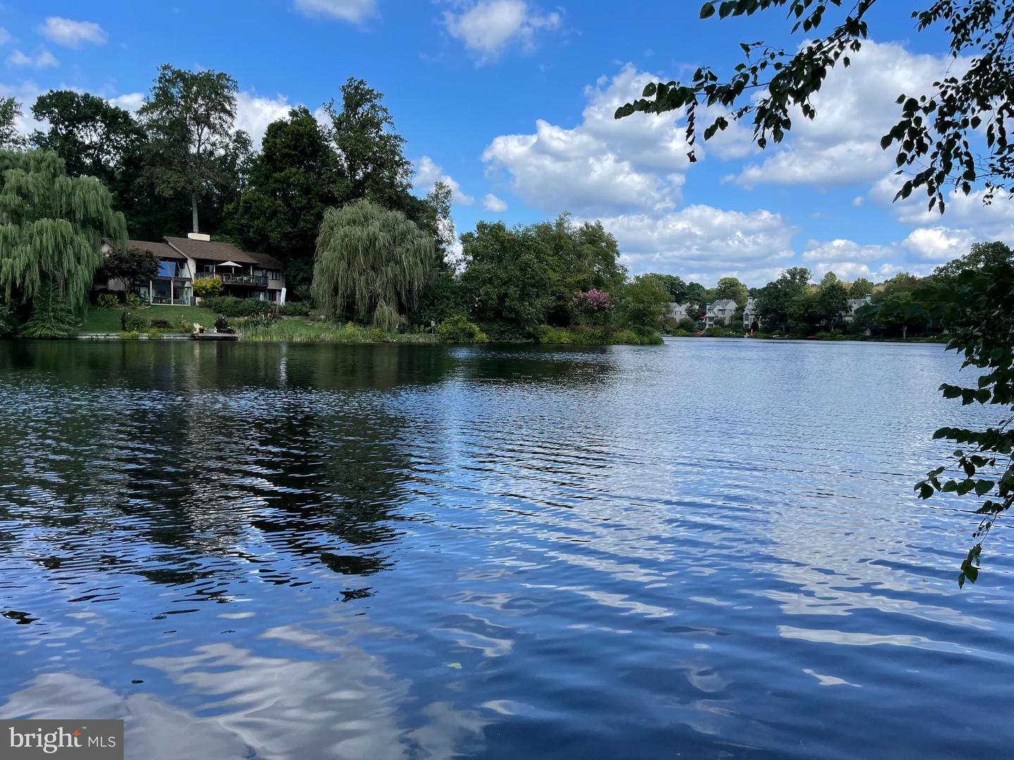 1583 Brass Lantern Way