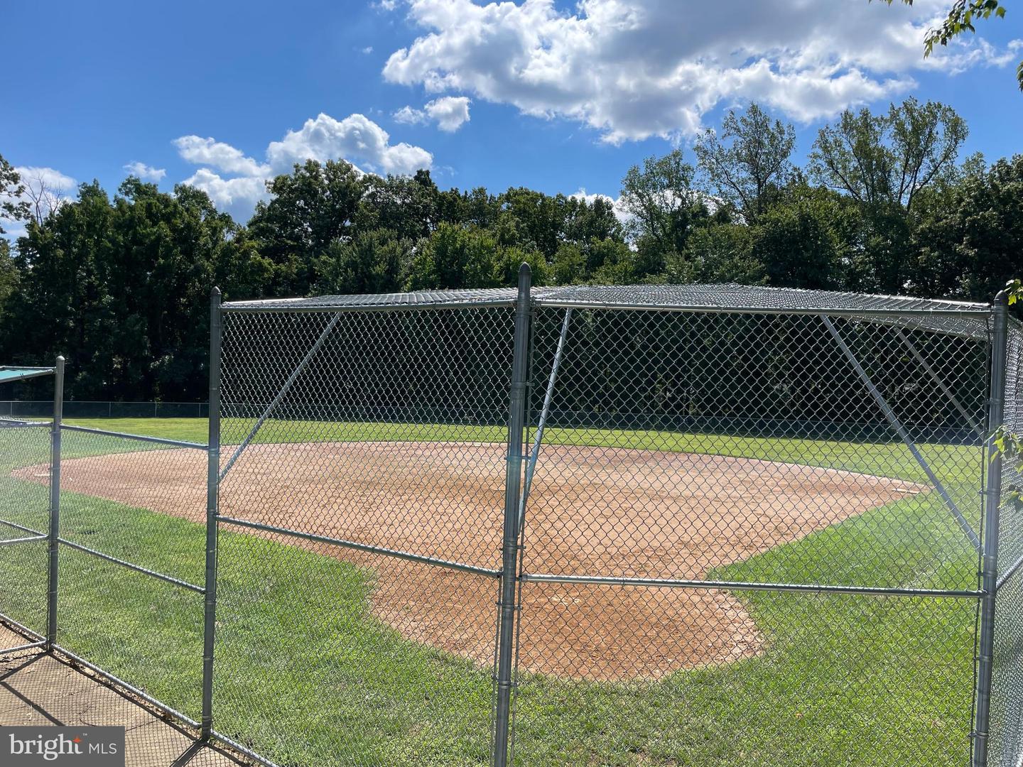 1583 Brass Lantern Way