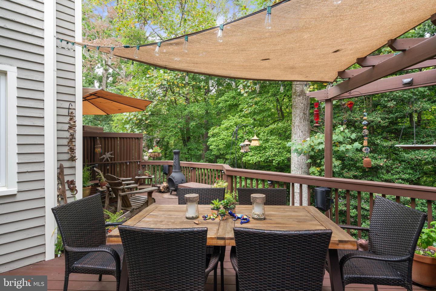 1583 Brass Lantern Way