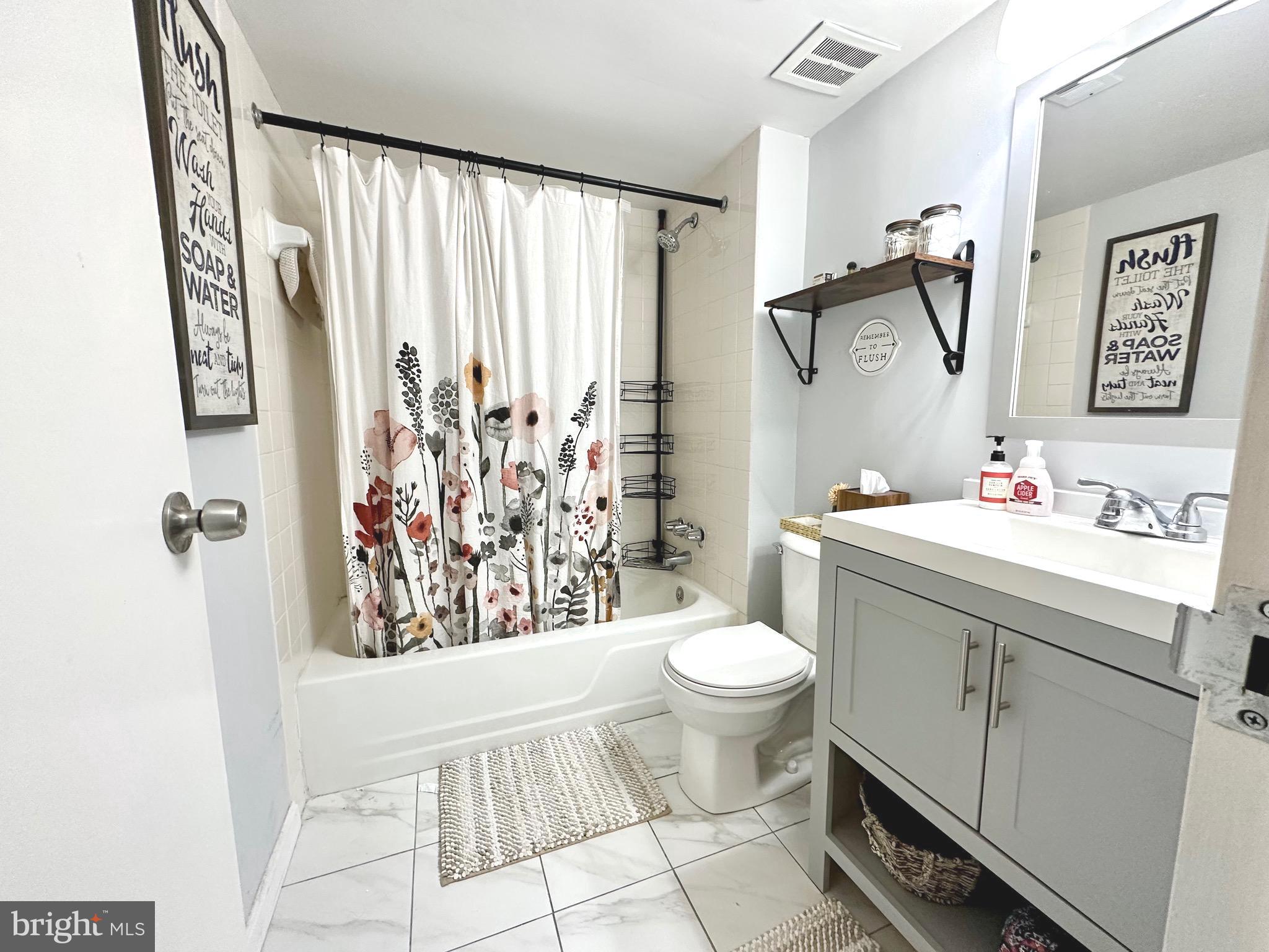 9715 Kings Crown Ct #102