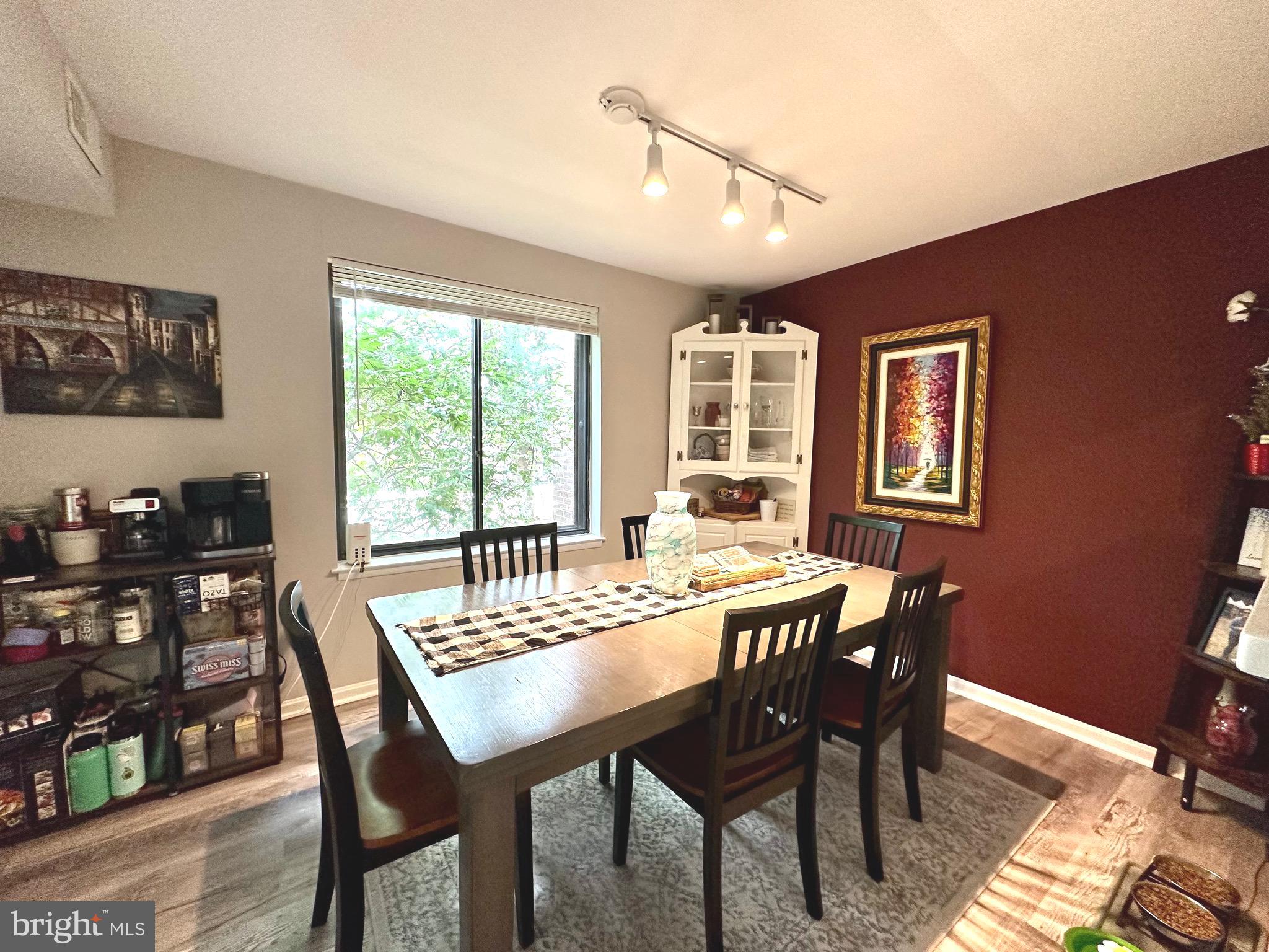 9715 Kings Crown Ct #102