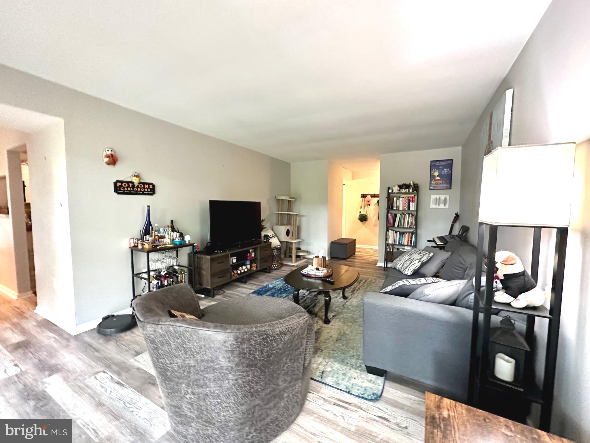 9715 Kings Crown Ct #102