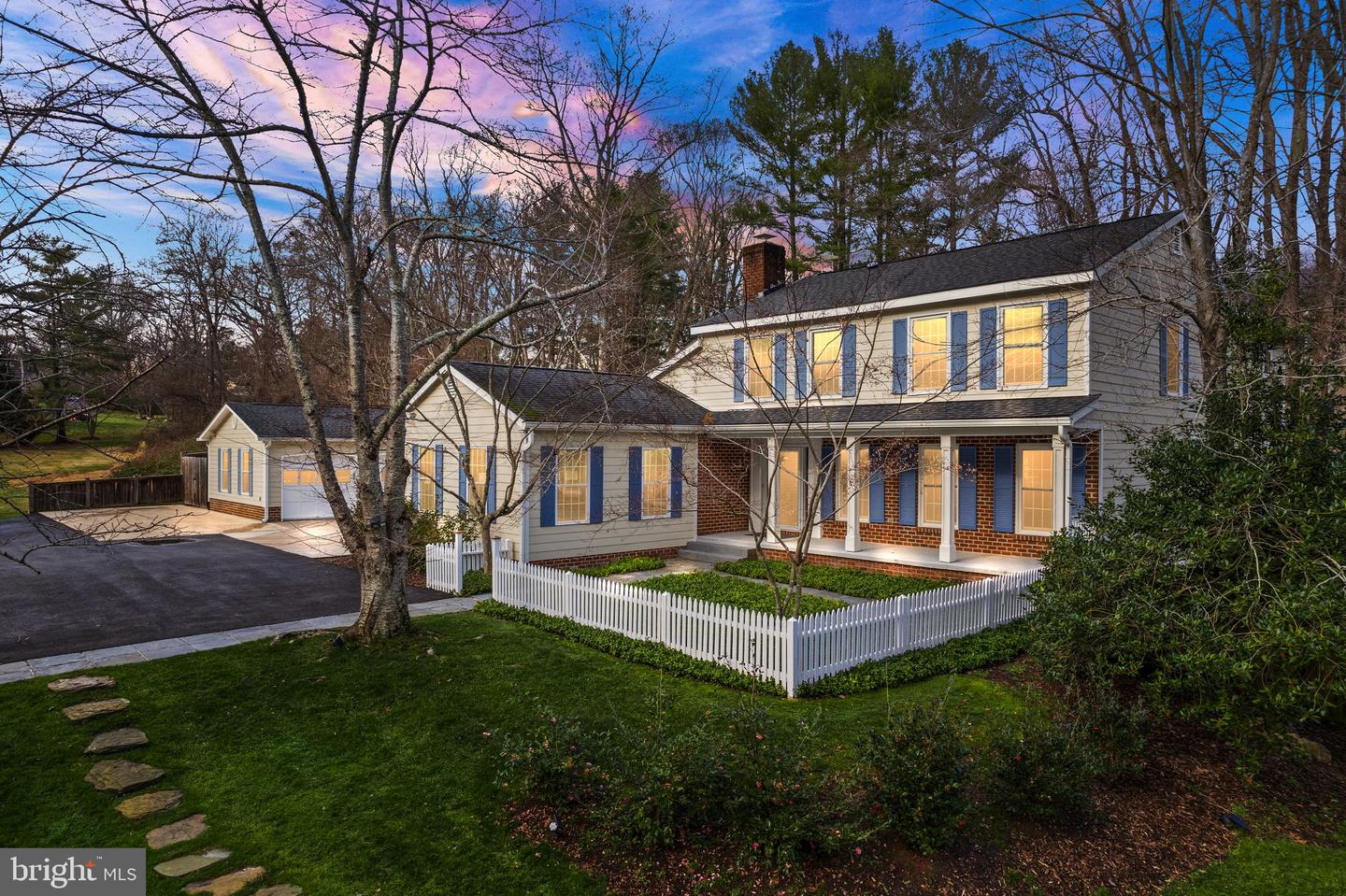 10534 Burke Lake Rd