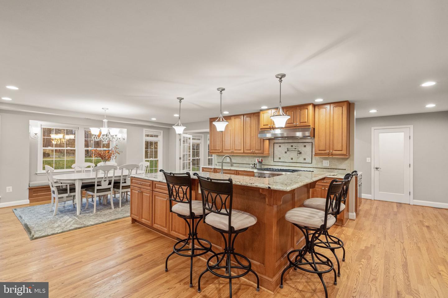 10534 Burke Lake Rd