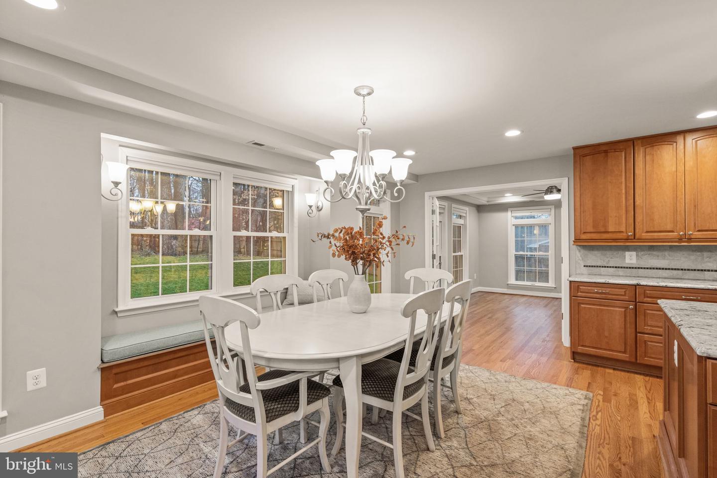 10534 Burke Lake Rd