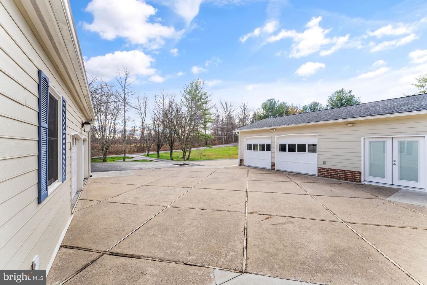 10534 Burke Lake Rd