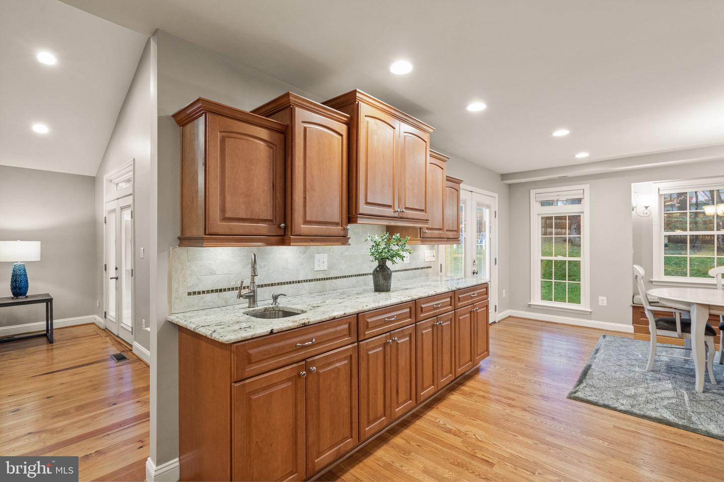 10534 Burke Lake Rd