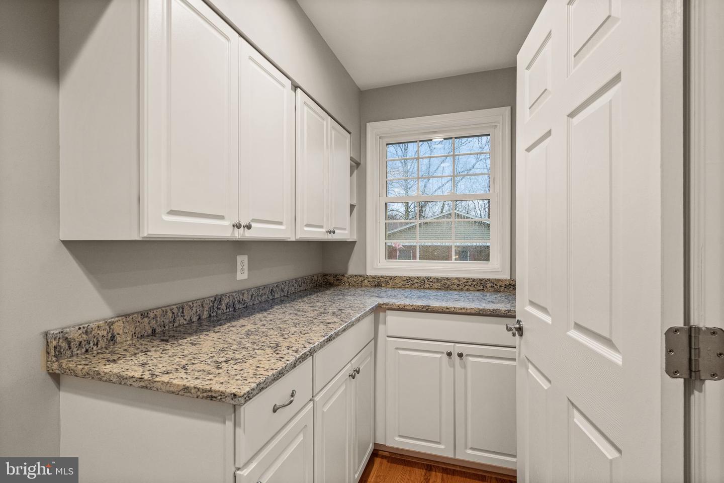 10534 Burke Lake Rd
