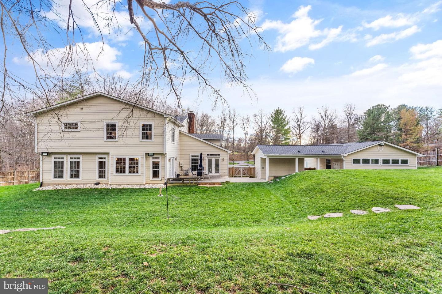 10534 Burke Lake Rd