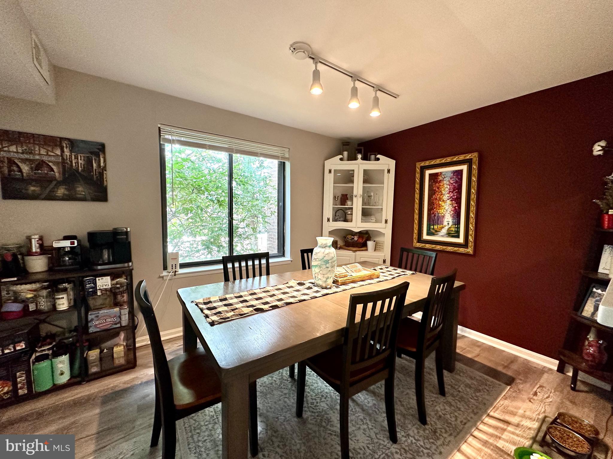 9715 Kings Crown Ct #102