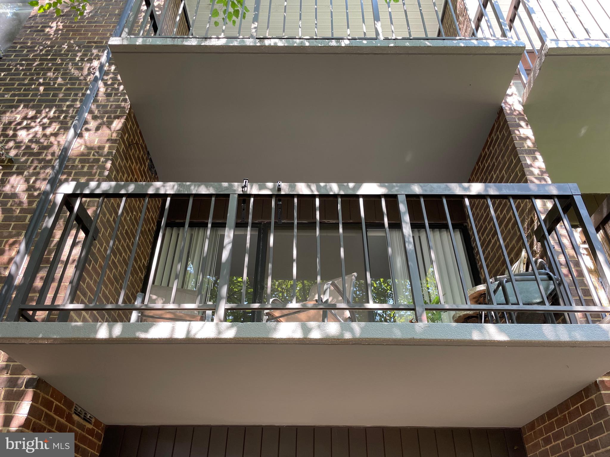 9715 Kings Crown Ct #102