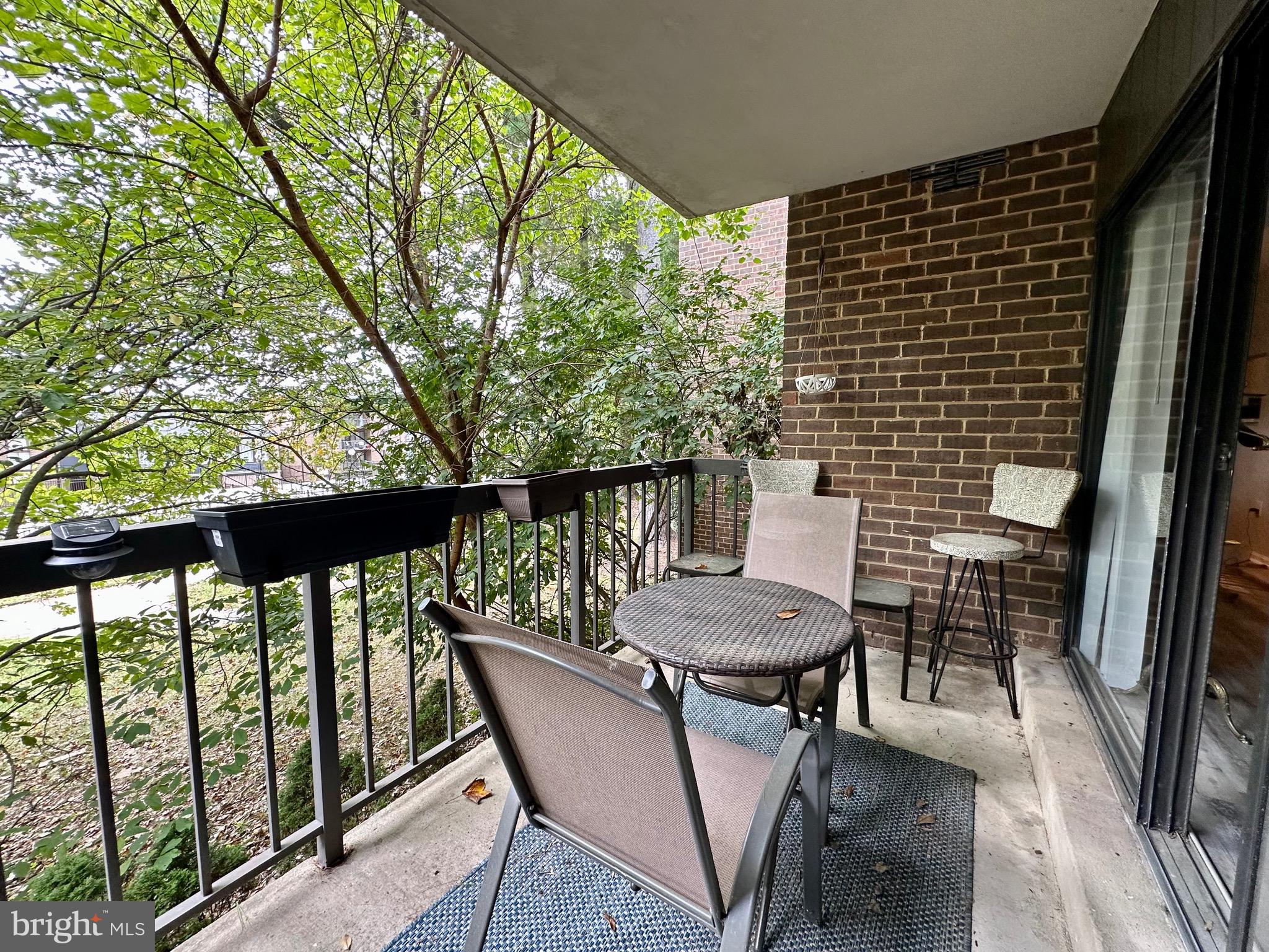 9715 Kings Crown Ct #102