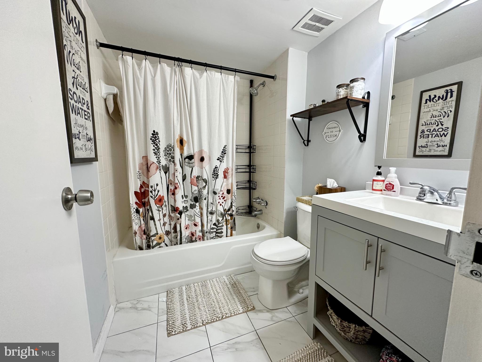 9715 Kings Crown Ct #102