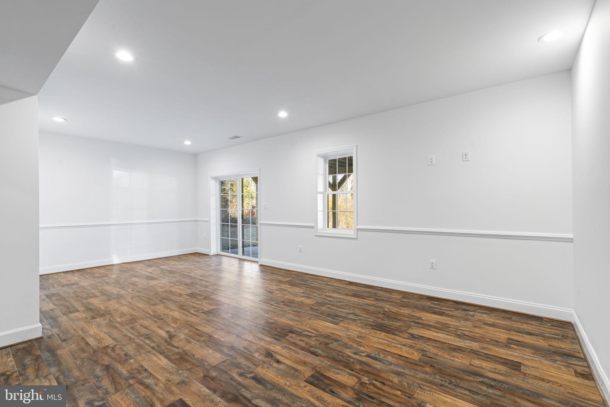 5513 Clifton Rd