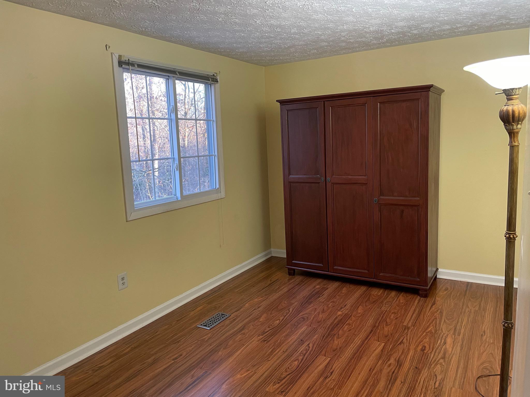 13614 FOREST POND COURT