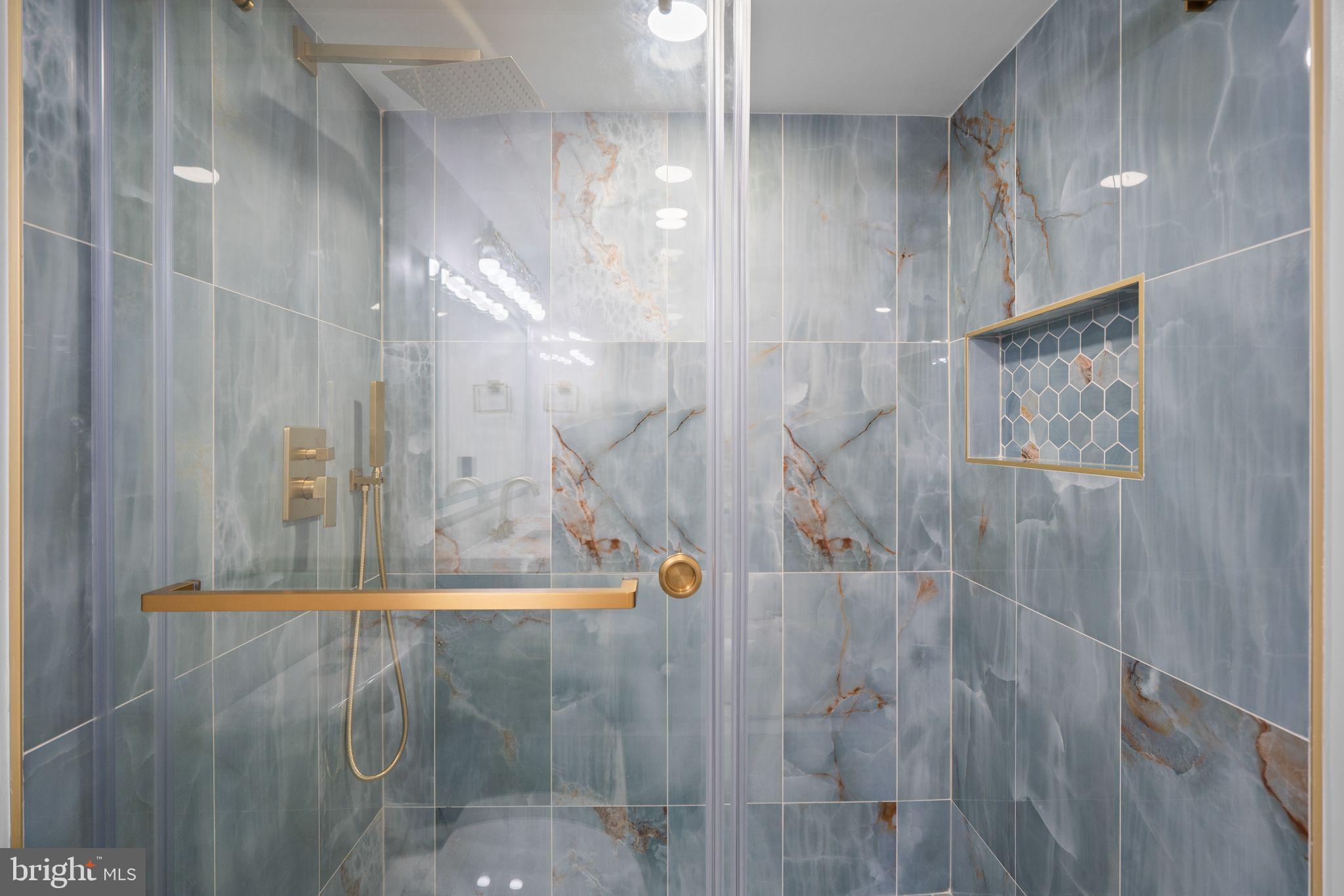 5901 MOUNT EAGLE DRIVE 1102