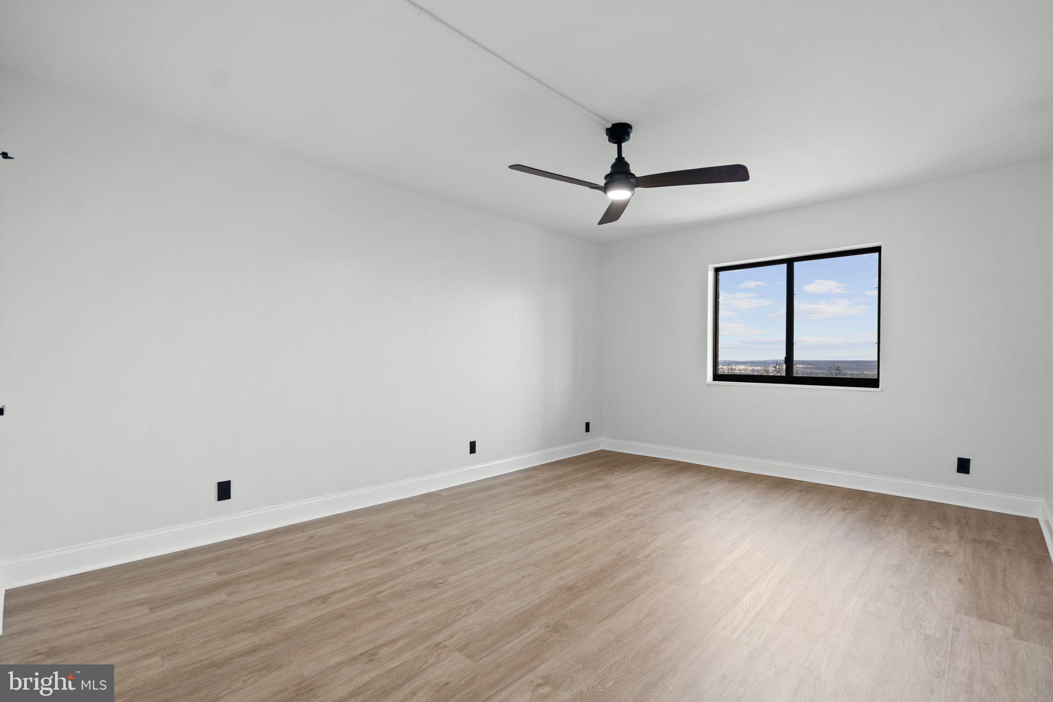 5901 MOUNT EAGLE DRIVE 1102