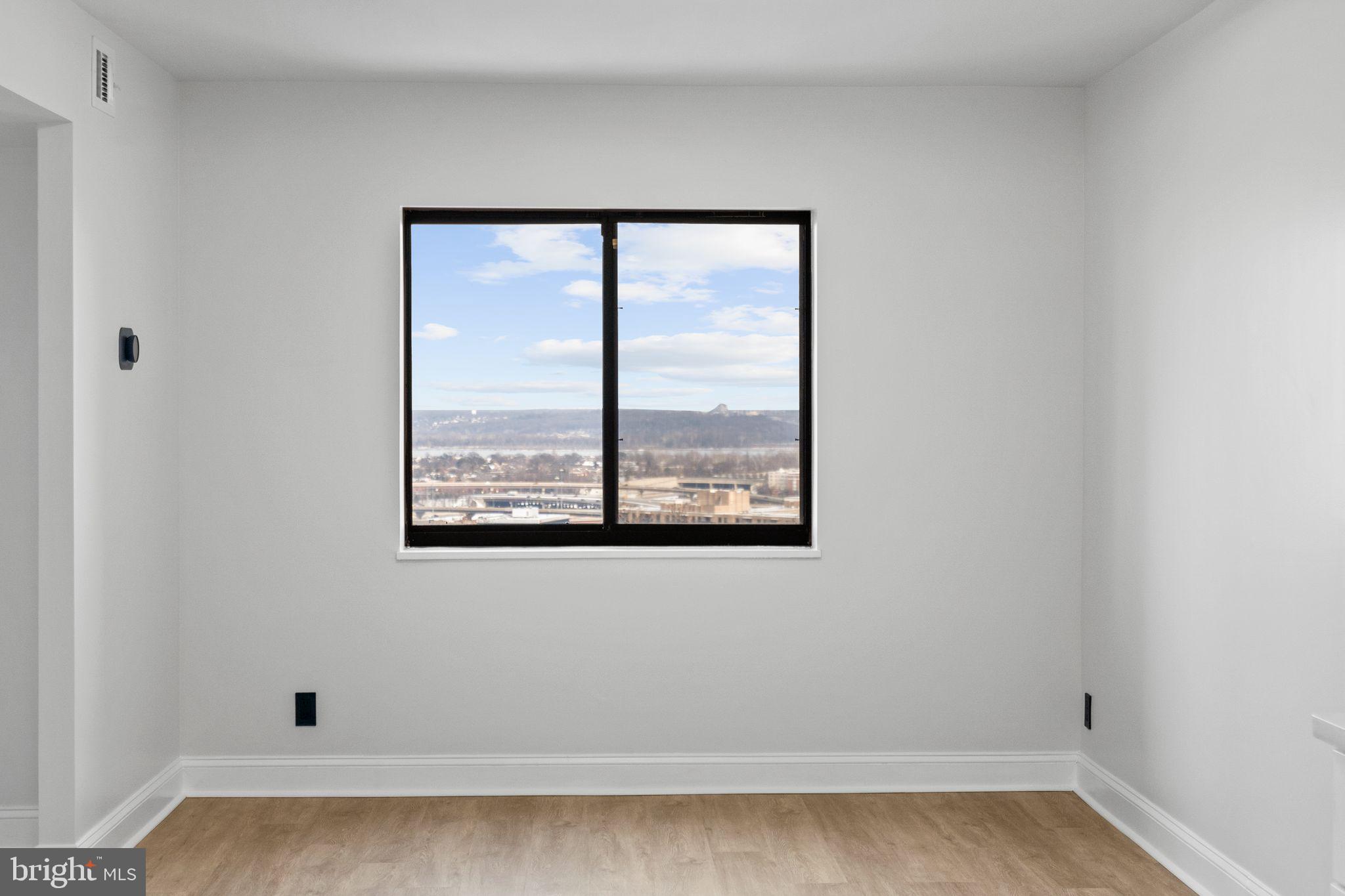 5901 MOUNT EAGLE DRIVE 1102