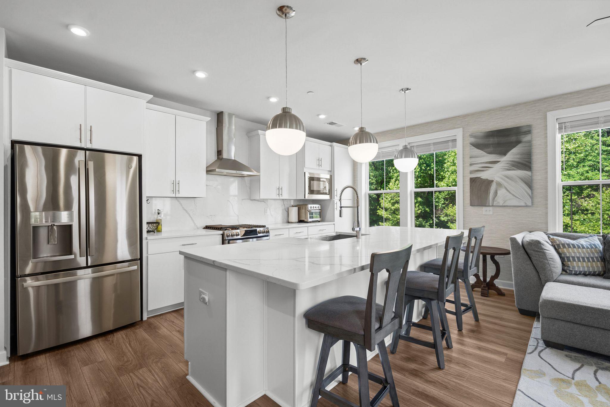 3925 FAIR RIDGE DRIVE 201