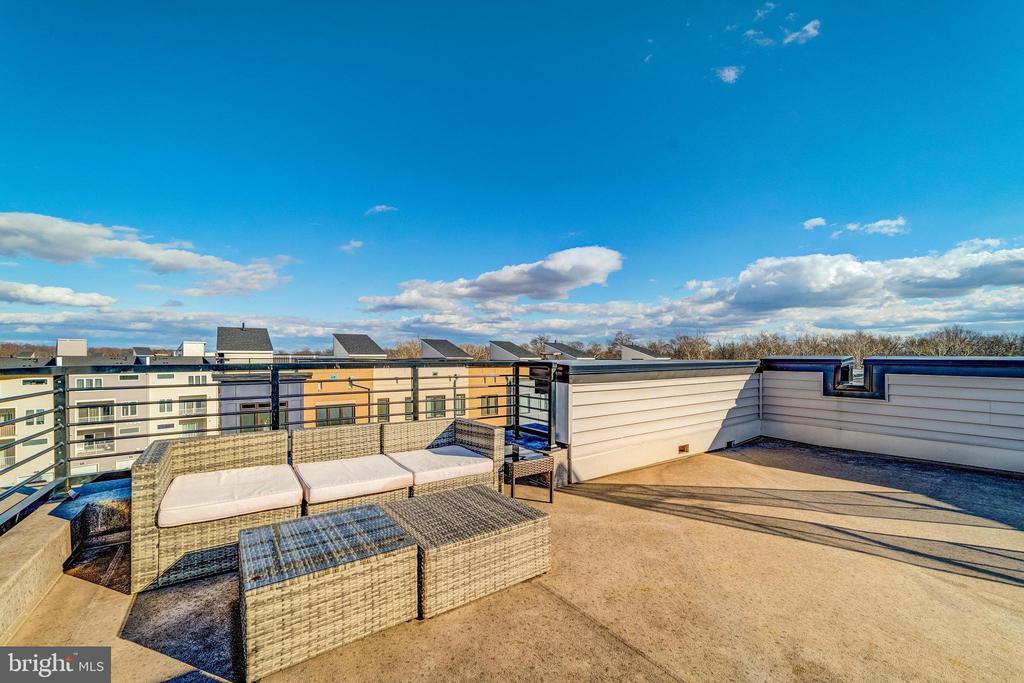 23603 Waterford Downs Ter