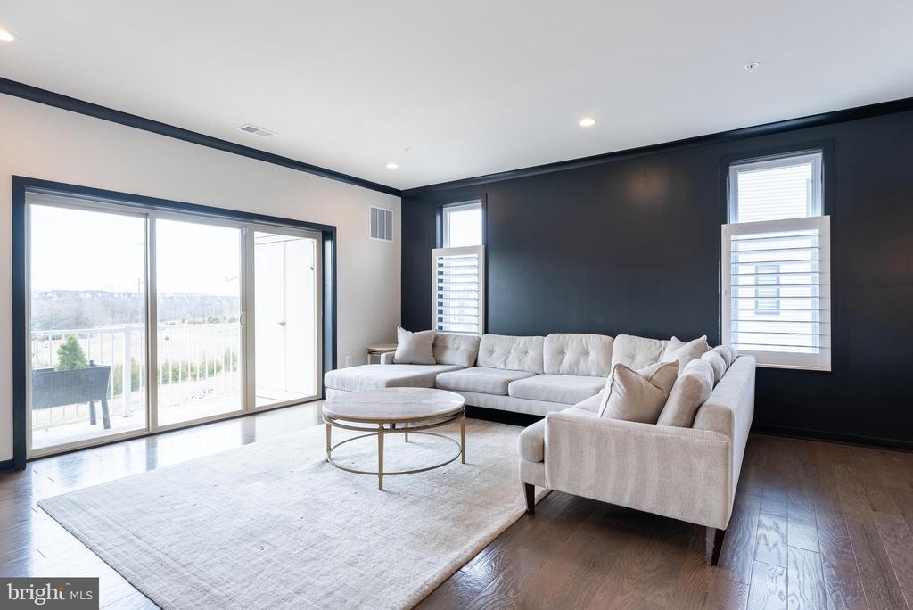 23603 Waterford Downs Ter