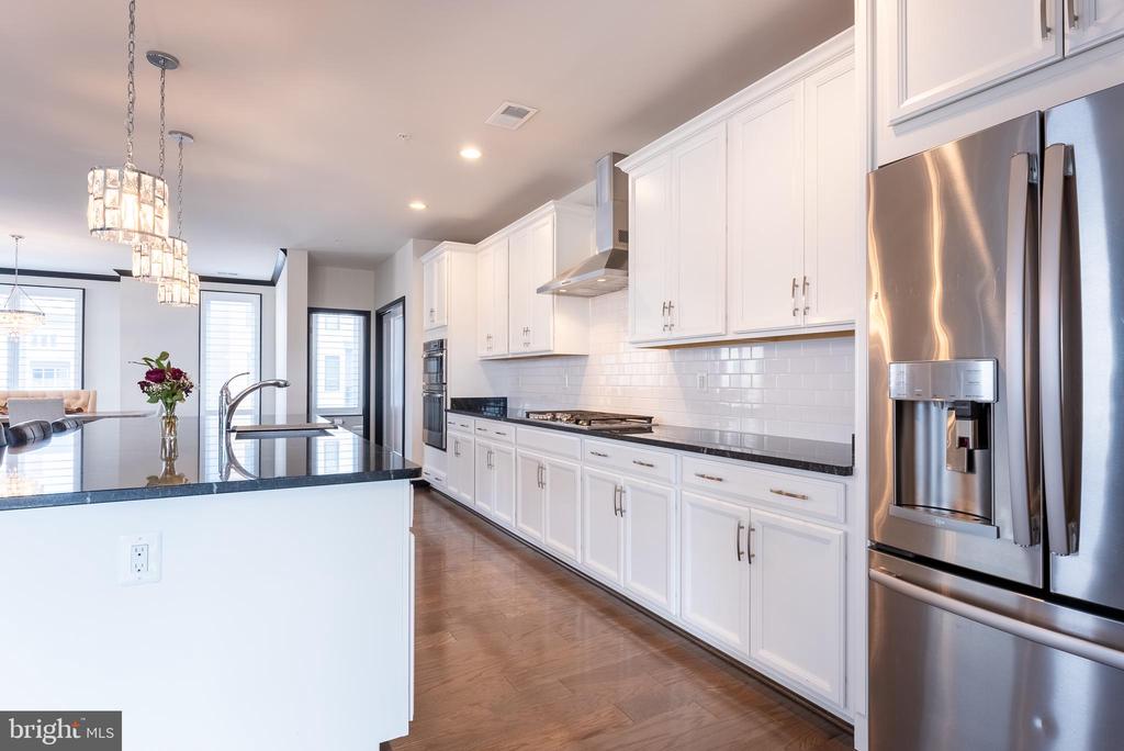 23603 Waterford Downs Ter