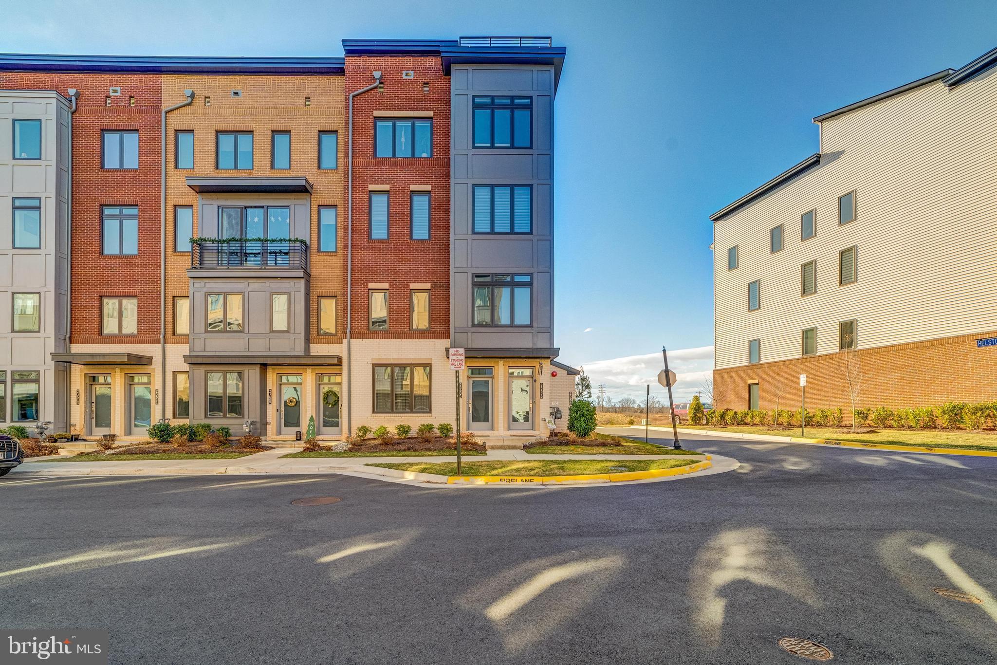 23603 Waterford Downs Ter