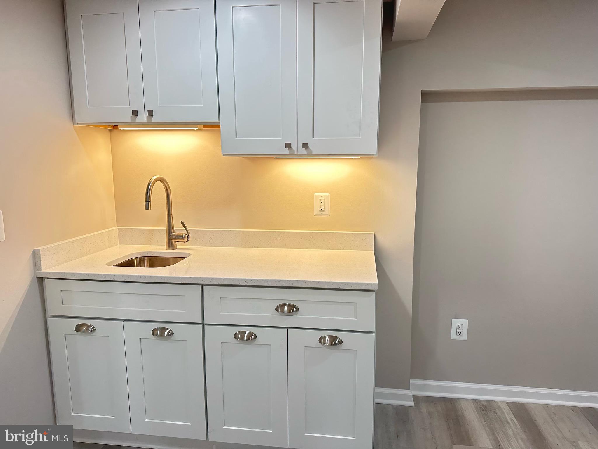 110 N MADISON STREET