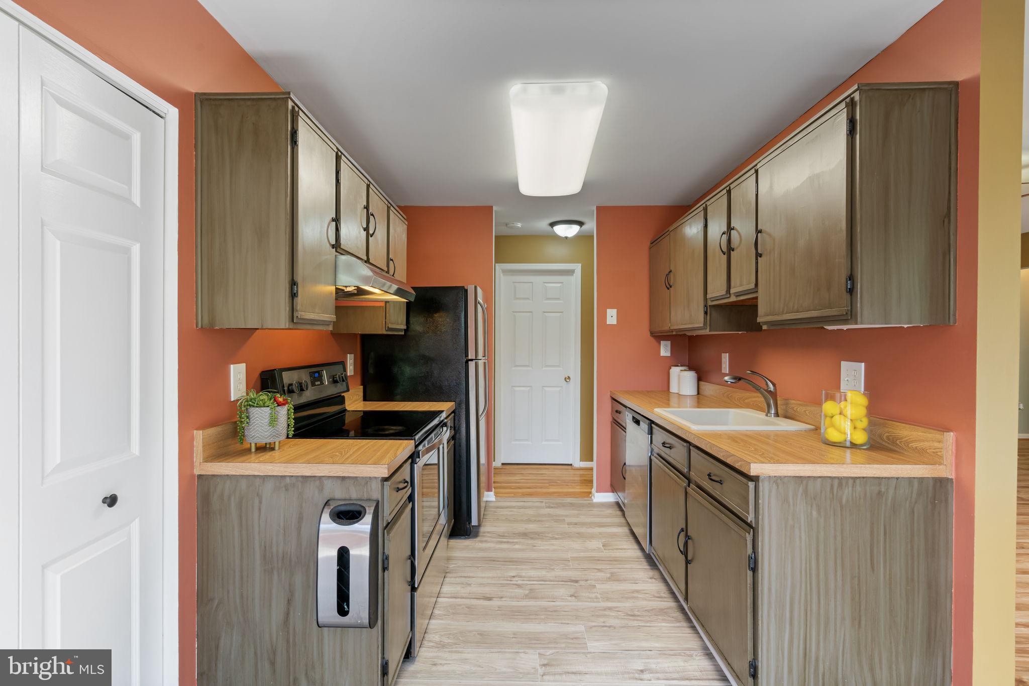 9576 Jayhawk Ter #203