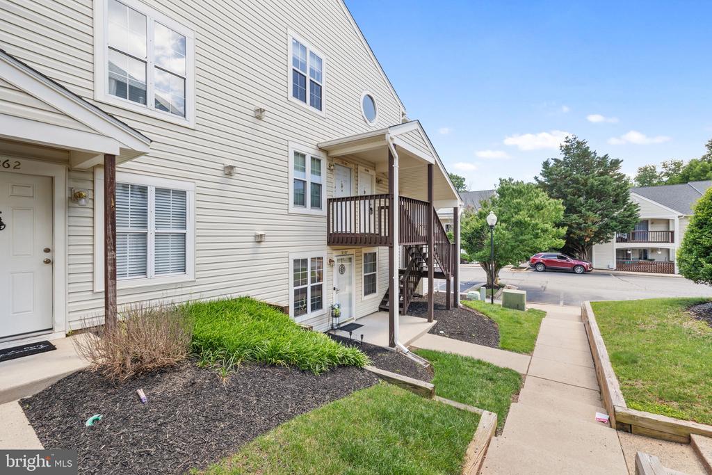 9393 SCARLET OAK DRIVE