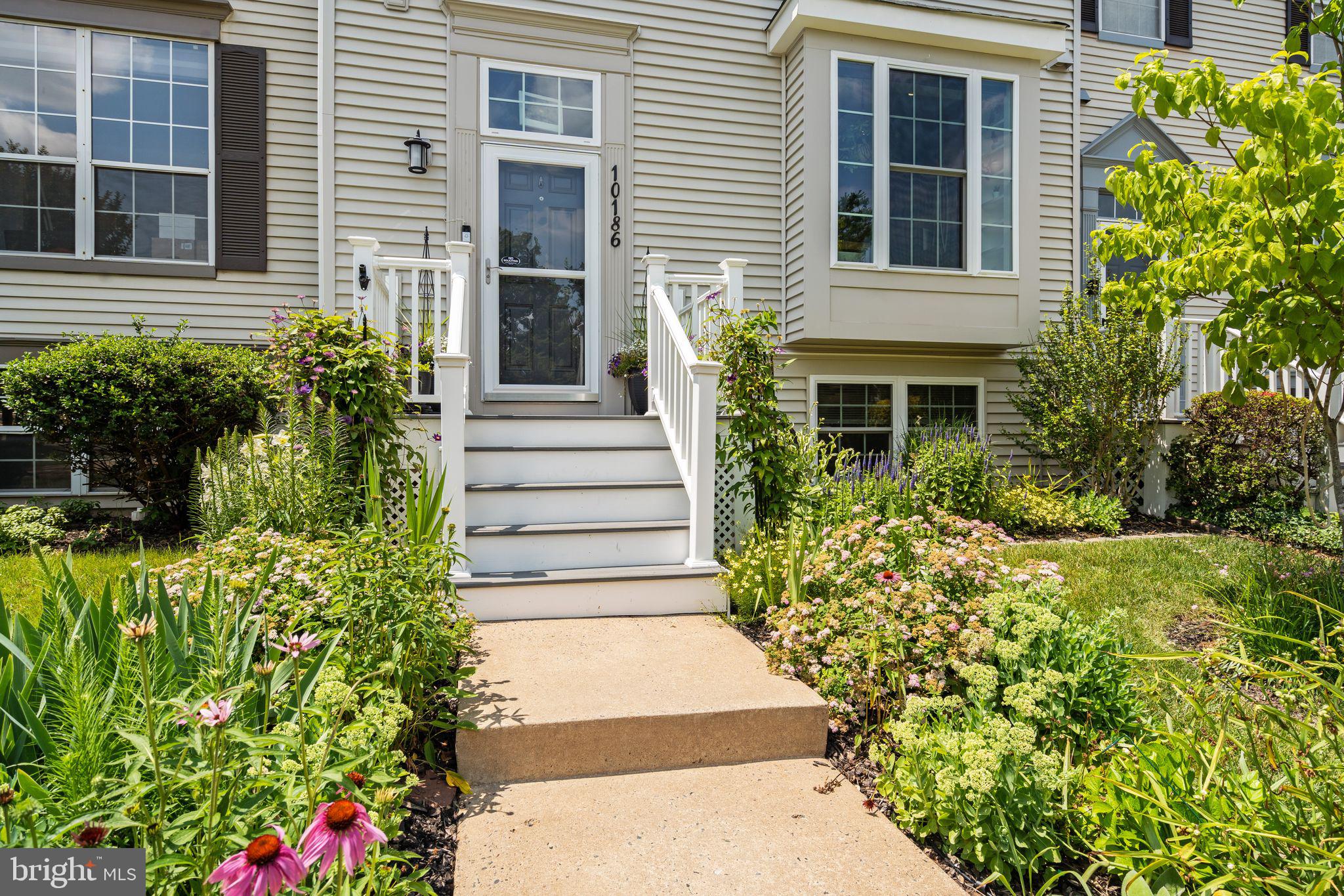 10186 SPEEDWELL COURT