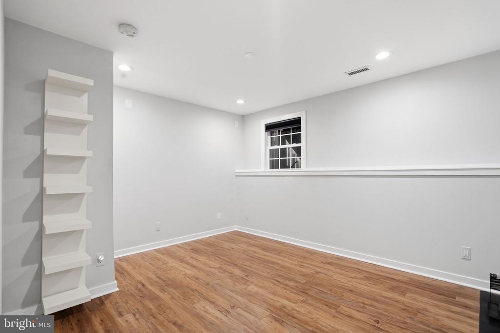 10186 SPEEDWELL COURT