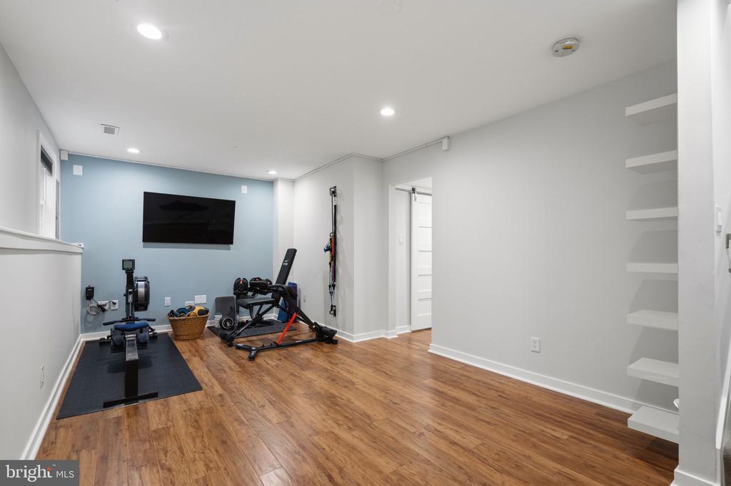 10186 SPEEDWELL COURT