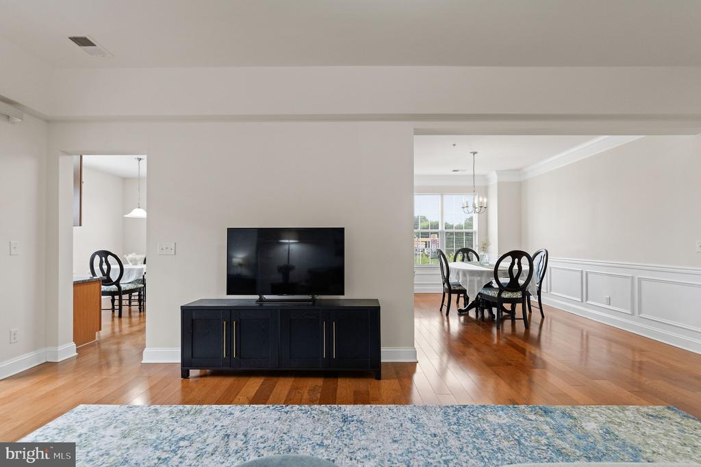 10275 FOUNTAIN CIRCLE Unit: 306